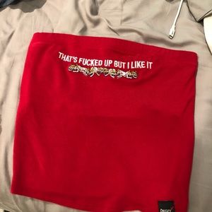 O-MIGHTY red graphic tube top